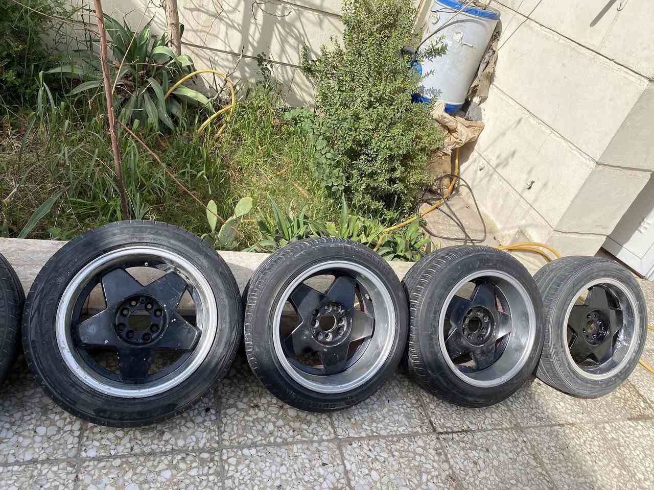 السلام عليكم 
ويالة 4ستد للبيع
هارتج حجم 16  كلهن خلفيات عرض 10 انج كلهن سعرة ٤٥٠ الف مكفول من التصليح و العواج
بوربت حجم 16 تو سايز الخلفي 9 انج شفة كلش قوية سعرة ٤٠٠ الف
بوربت زوج ابو الخرز زوج تك امامي وتك خلفي السعر ١٥٠ الف
تك ويل واحد هارتج بي فطر. زغير حجم 16/ 9 انج سعرة ٥٠ الف
عنواني بغداد الطالبية و الاسعار بيهن مجال حك الجية
***********
