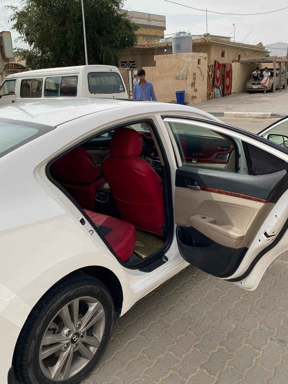 السلام عليكم النترا موديل 18خليجي كفاله عامه فول ما عده لبصمه مكينه الفين2000 دوش ومرايات شفط سنويه بأسمي  ورقم نكليزي العنوان البصرا الزبير المربد الجديد الأتصال على الرقم ***********
