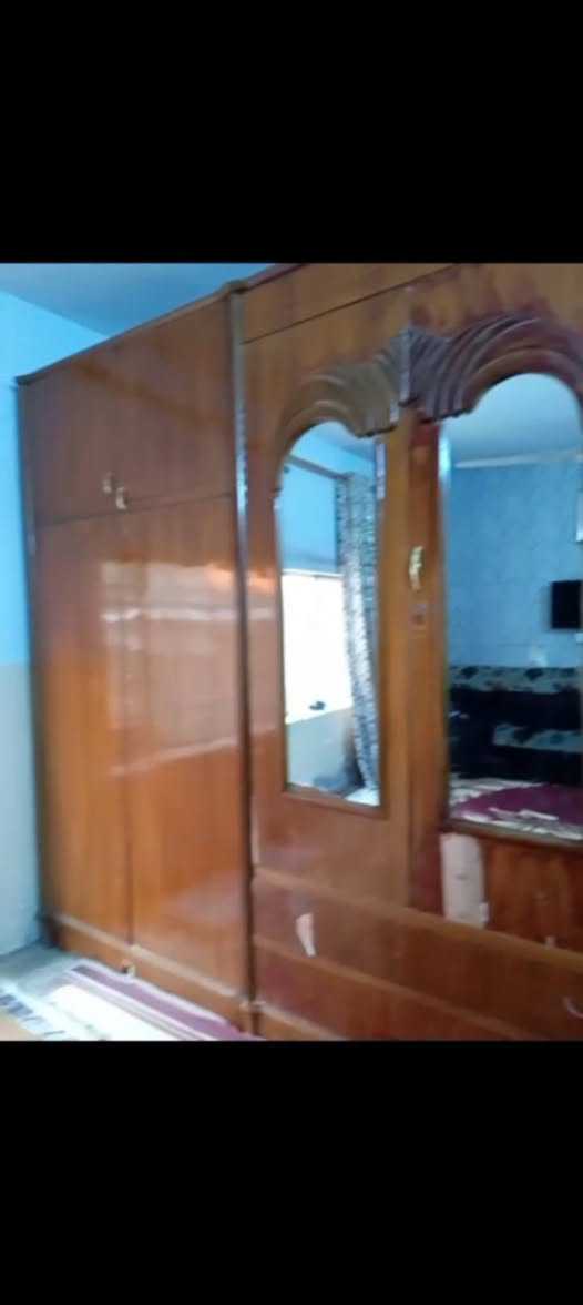 غرفه صاج ثكيل كامله بس مفتوحه لهذا السبب ممصوريهه زين نضيفه 375 بيهه مجال بسيط مكان بغداد الاورفلي 

الي عنده كناتير غرف اغراض مستعمله يرسلهه خاص ابيعهه بنسبه قليله


**إذا كنت صاحب هذا الإعلان وتريد حذفه لأي سبب، رجاءا أرسل رسالة إلى الدعم الفني**