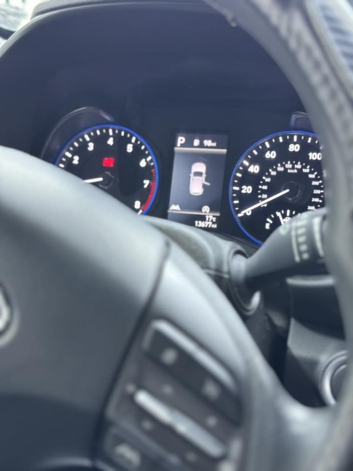 السلام عليكم
للبيع فقط هونداي كونا 2023 وارد امريكي
حادثها الدعاميه والخشم مال البنيد فقط ومرجع ع البارد بدون ايرباك صور الحادث مرفقه مع الصور
مواصفات 
مكينه 2000 دوش 
بصمه 
كشن السايق كهرباء
رادار امامي وخلفي توقف ذاتي رادار مرايات 
تحكمات ستيرن 
اوتو ستوب
مانع منحدرات 
تحديد مسار
مانع انزلاق 
3 انضمة قياده
شاشه جبيره بلاديه مع كامرا
سبير طوارئ منازل
ماشيه 13670 مايل حقيقي
للاستفسار ***********
السعر 195 ورقه وبيها مجال
