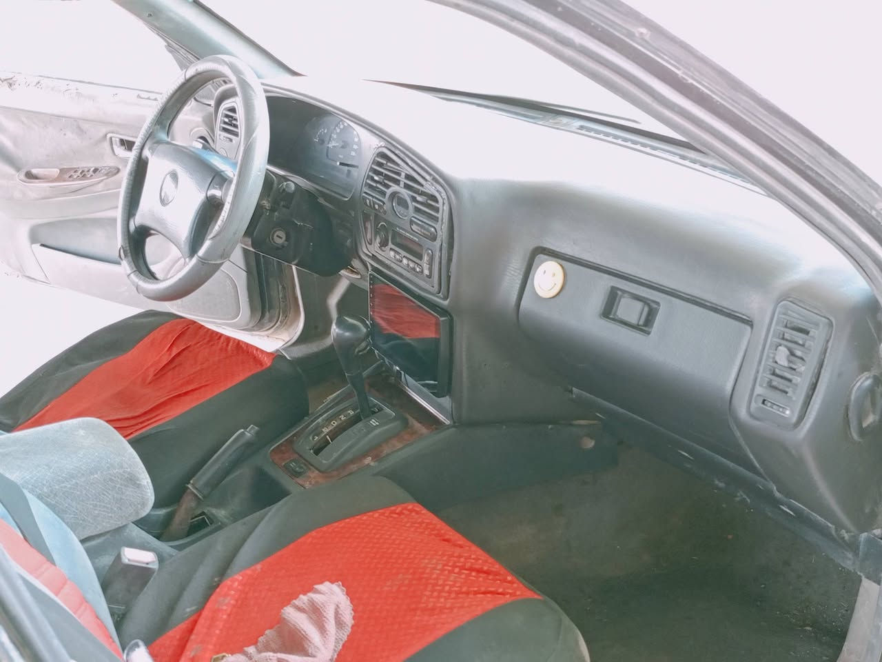 السلام عليكم دايو برنس فراشة 
موديل 96 محرك مفتوح كير اوتوماتيك
محرك كير كهربائيات  كله شغال العطل الوحيد البريك
رقم ديالى مشروع وطني مكاني بغداد العامرية
السعر 25 بيها مجال بعد المعاينة ***********
