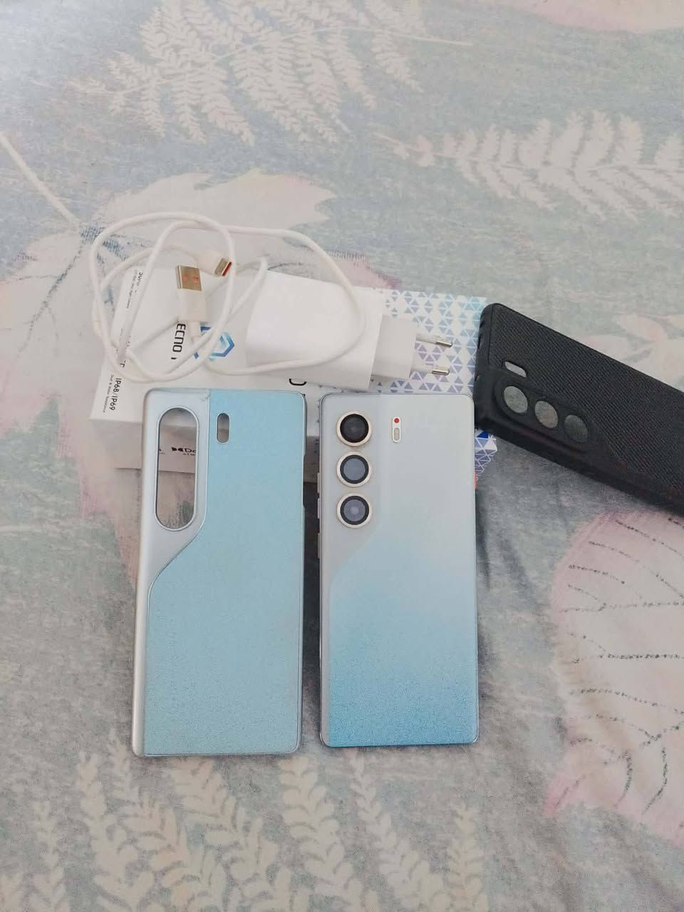 تكنو كامون40 5G كامل ملحقات مستخدم شهرين فقط السعر 250 ***********
