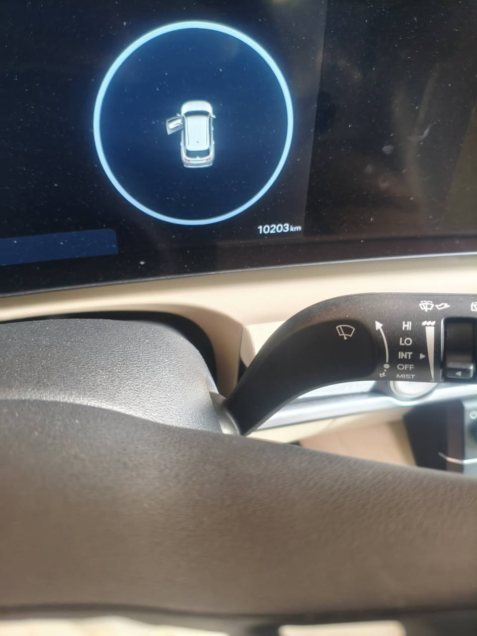 السلام عليكم توسان 2025 تو كلر السياره ماشيه 10الاف فول مواصفات جنطه كهرباء شاشه متصله بيها هاي ملاحظه موضحه بارد بسيط سياره جديده على وضع الشركه ومال بيت رقم بغداد الدولي باسمي تحويل ثاني اليوم السعر225 وبيها مجال *********** __ *********** العنوان بغداد
