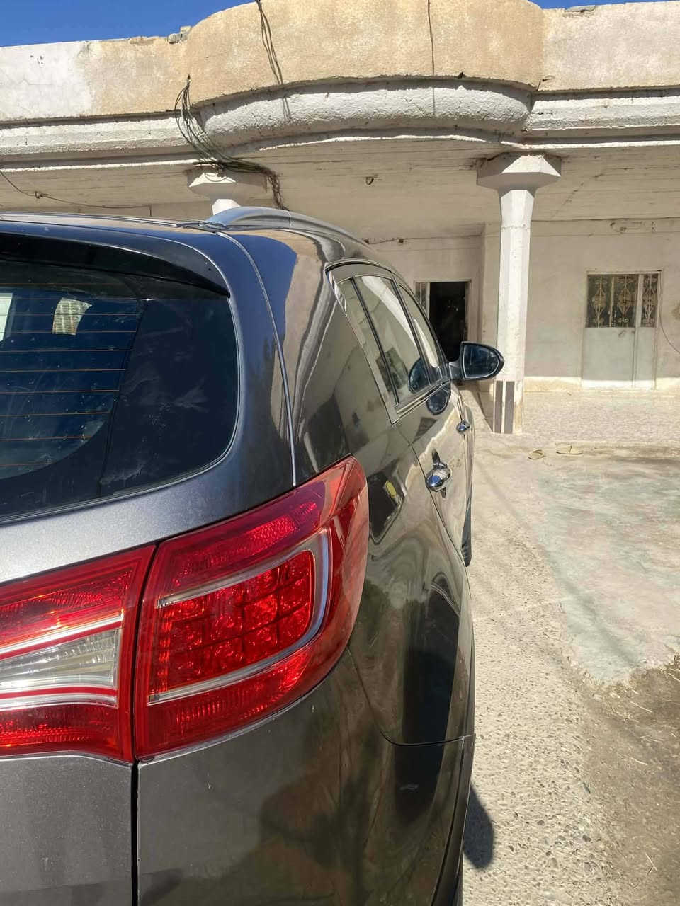 كيه سبورتج امريكي موديل 12 دوش 2ونص مواصفات تحكم كامره بنرامه حساس
اشاير ماشيه 300

سعر 120وبيها محال
استفسار اكثر اتصل وتدلل 
***********
