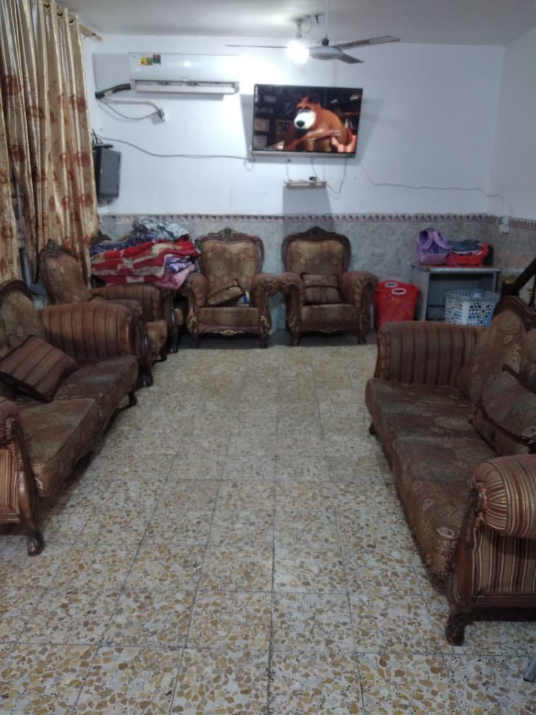 🏛 يعلن مكتب صباح الزاملي للعقار 🏛

للبيع مشتمل في واسط الدبيه الثانيه

🎀طابقين غرفتين نوم وهول ومطبخ وستقبال صحيات داخليه وخارجيه  وستاره وبيتونه

♦️مساحة 90 م
♦️واجه 6 م
♦️النزال 15م
♦️موقع مميز قرب مدرسة الاطلال 
♦️السعر 65 وقابل للتفاوض 

------------------------
#لـــمـــزيـــد مـــن الــــعـــروض يـــرجـــى الاعـــجـــاب بالـــصـــفـــحـــة لـــيـــصـــلـــك كـــل جـــديـــد&
======================
#لـــمـــن يـــرغـــب فـــي عـــرض عـــقـــاره لـــلـــبـــيـــع فــي الـــبــيــج يـــرجـــى الــتــواصــل مــعــنــا ع الــخــاص 

#عنوان
#المـــكـــتـــب
الطشاش قرب جامع الإمام الحسن العسكري
🏛 مكتب صباح الزاملي للعقار 🏛
------------------------------------------
لـــلاســــتـــفـــســـار الاتـــصـــال عـــلـــى :
📱📱📲📲
***********
