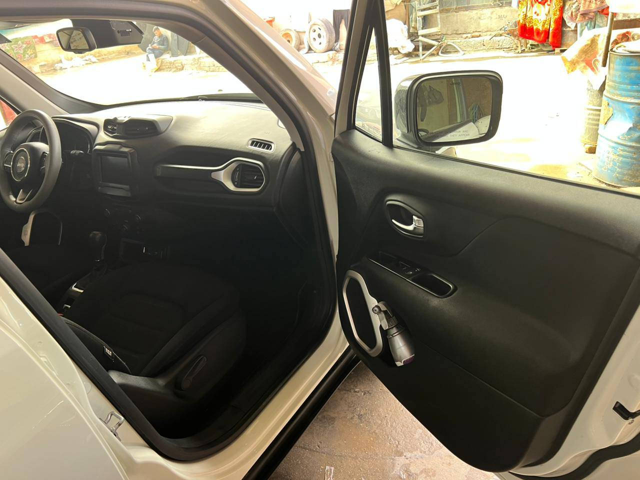 جيب رنكد موديل ٢١ حادثها بنيدر وجاملغ بدون داخل السعر ١١٠ مكان السياره بابل ***********
