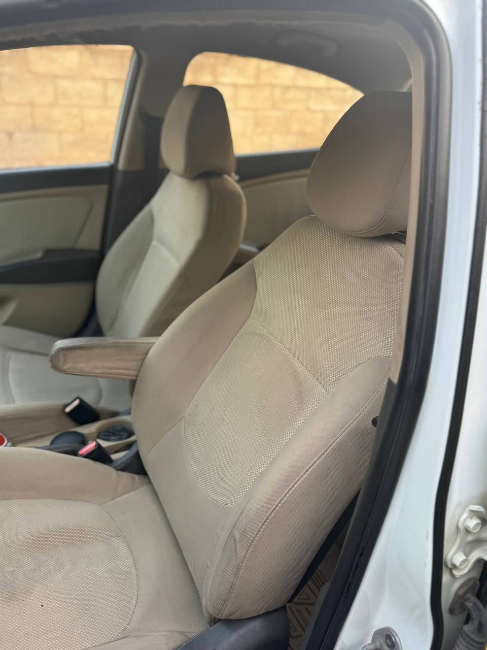 اسلام عليكم اكسنت للبيع موديل 2014 مبدل بنيد

او چاملق بدون داخل كير محرك مكفولات تبريد تدفاء

 شغالات صدر تخم تاير جديدات

 ملاحضة السيارة نقصة مشط استيرن كايم فقط 

السعر 88 وبية مجال

***********
