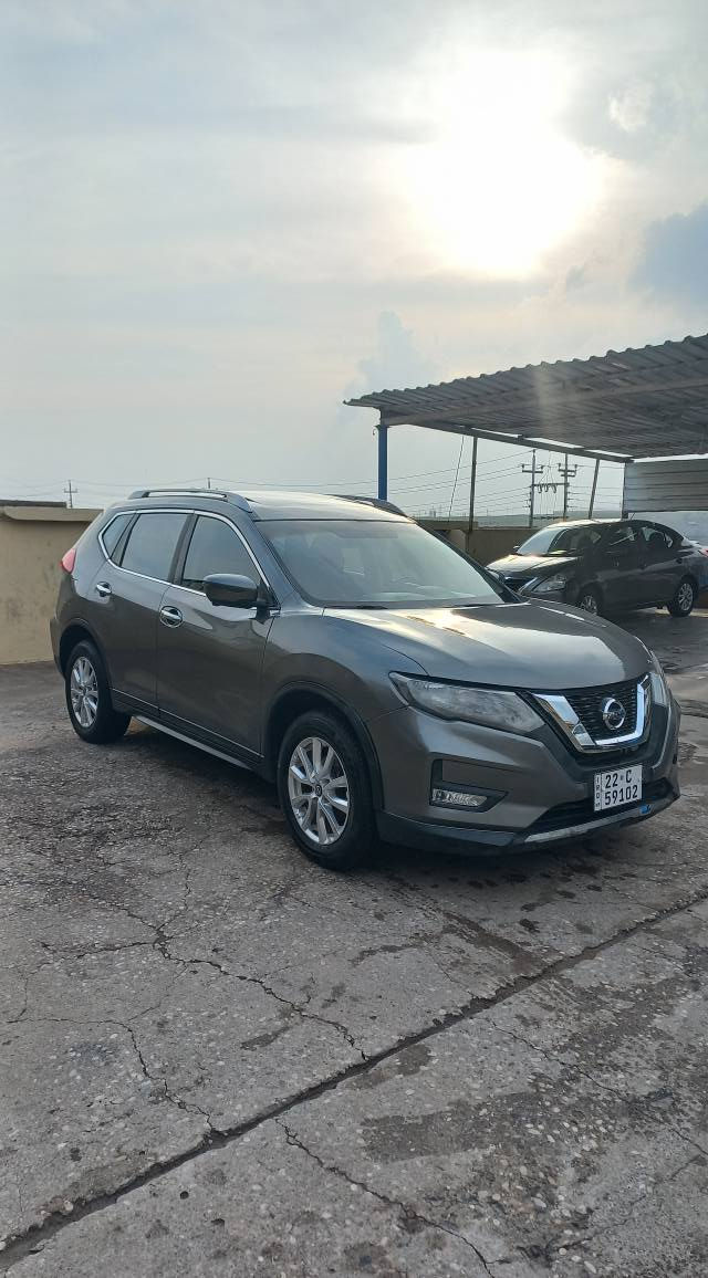 نیسان روج مودیل 2017 AWD SV
واتساب_ ***********
6 پارجە صبغ داخلی کەمەك گرتیە
گێر محرك و فحم گزوز بشرت
پانوراما_کوشن هیتەر _5کامیرە_صندوق شفت
تحویل وکالە بشرت/ سیارە بێ مسرەفە
سعر 126$ومجال_***********
شوین= ئاکرێ دهوك, العراق
