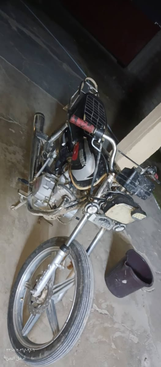 سلام عليكم سيفان موديل 20 شرط محرك مامفتوح ناشط فول معدل رزانه وزنه ثقيل باب اول شرط  فحص بي مكان سعر 425بي مجال سكن بيجي مالحه ***********
