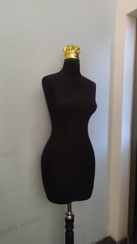 رمضان كريم مليكانه للبيع سعرها( ٣٥ )وبيها مجال جديده مامستخدمه ولا تعب...