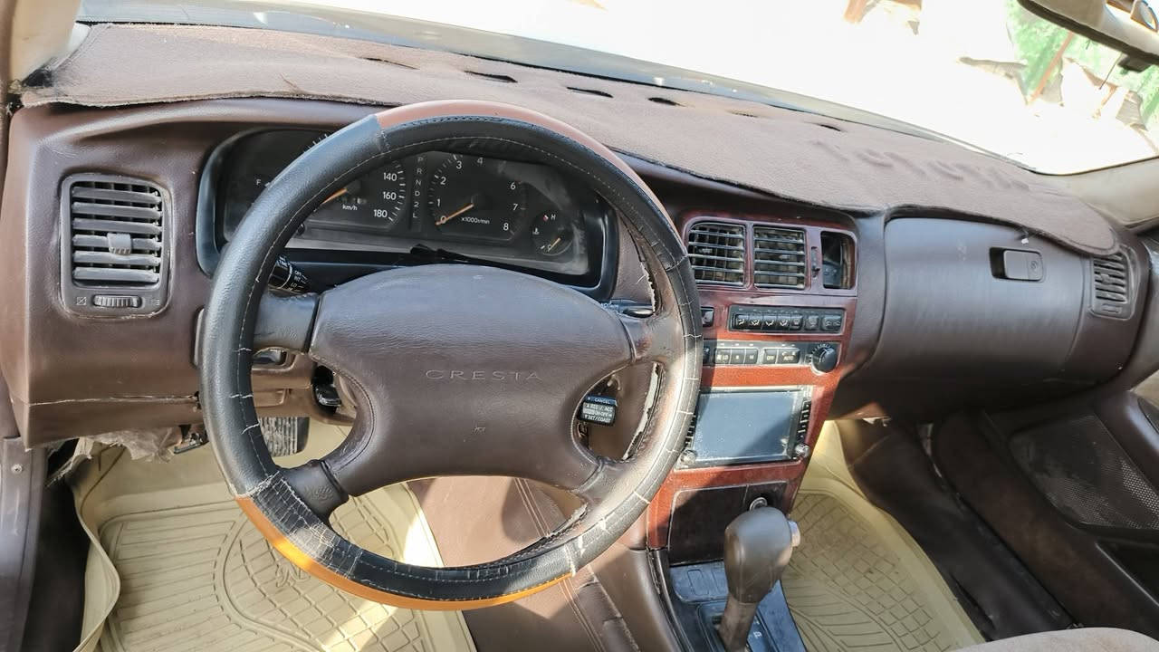 السلام عليكم سياره كرسته نفخ 93 رقم كربلاء مشروع وطني 
مداور ثاني يوم 
گير اومحرك كفاله شرط لاتنقيص ولاتبخير  اوتبريد ثلج  كفاله حداديه نضيفه 
مكفوله من الاصوليات والعيب الشرعي والگص والنقل 
دواخل جديده كهربائيات كلها شغاله 
تخم تاير جديد عربانه خلفيه جديده 
شغل واطلع وين متريد سياره مال بيت 
السعر 55 اوبيها مجال  واذا اكو مراوس كورلا حسب القناعه ترهم
المكان الناصريه غراف 
للاستفسار ***********
