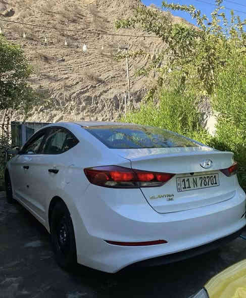 السلام عليكم
النترا 2018 وارد امريكي محرك 2000 رقم بغداد
شاشة جبيرة تحكم ستيرن وباقي المواصفات المعروفة
رقم جديد سنوية جديدة هزة جديدة تحويل ثاني يوم 
ضررها موضح بالصور وسونرها موجود الي يحب ادزلهياه
كير محرك كهرباء تبريد كلة كفالة
كااامل بدون اي نقص
السيارة صار بيها طخطخات ونصبغت اني ابيع حزاااااااام
مكانها بغداد الدورة
السعر 115 وبيها مجال بسيط
وماكو لون ابيض بالسعر
للاستفسار الاتصال على الرقم
***********_
***********-
