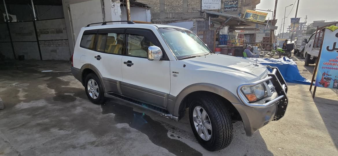 السلام عليكم
باجيرو 2006 خليجية محرك 6 سلندر 3800  تبريد ٣ قطع رقم انكليزي (بغداد) ماشية 250 السيارة نشطة و جاهزة من تخم تاير و حدادية و تبريد و كهربائيات و بخخات و نوزلات و قوايش .. شرط الفحص 

***********
***********
