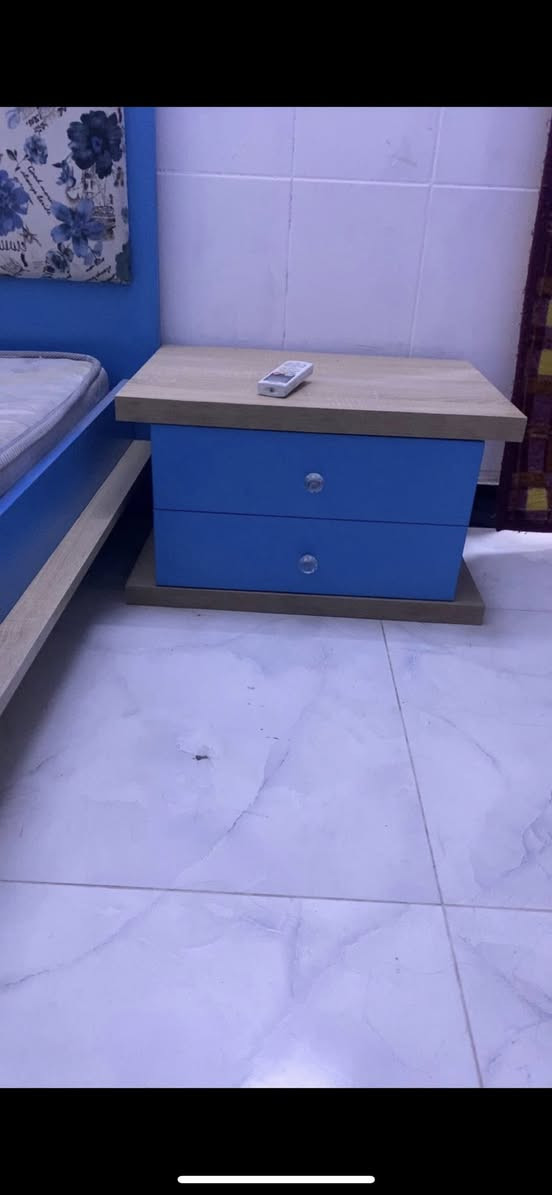 غرفة تركيه نفر بناتيه تكمة الخشب بلوك  الاصلي 6 قطع ب 600 وبيها مجال بسيط مكان زيونه


**إذا كنت صاحب هذا الإعلان وتريد حذفه لأي سبب، رجاءا أرسل رسالة إلى الدعم الفني**