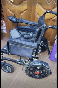 كرسي كهربائي • معاقين • بالباكيت