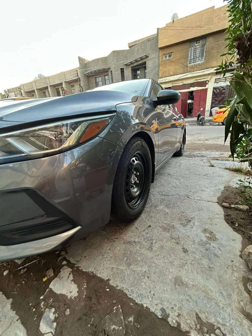 🚘 للبيع – نيسان سنترا 2020 فئة S
🔹 الموديل: 2020
🔹 الفئة: S
🔹 الممشى: 62
🔹 قير أوتوماتيك
🔹 محرك 2000
🔹 بصمة
🔹 شاشة
🔹 كاميرا خلفية
🔹 بلوتوث
🔹 مثبت سرعة
🔹 تحكم بالستيرن
🔹 مانع انزلاق (Traction Control)
🔹 ردادات أصلية
🔹 مكيف ممتاز

🔹 السيارة نظيفة جداً، استعمال شخصي، ولا تحتاج أي صرف، جاهزة للفحص بأي مكان.

💰 السعر: 130 (قابل للتفاوض للجادين).

📞 التواصل على الخاص أو الاتصال: ***********.
