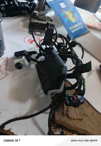 ظفيرة دعامية امامي ترفرس25 Z71
كربلاء الحي الصناعي - ساحة التفحيط 
***********  - *********** مراسلة واتساب لطفاً 
توصيل لكل العراق
