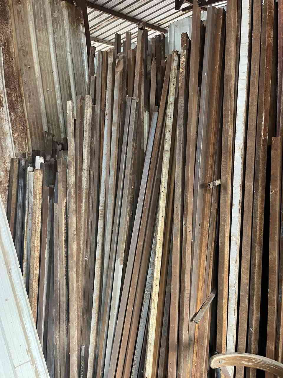 بوري مربع1/5 و1/4 مختلف الاطوال ت *********** مكلف بالنشر  بغداد
