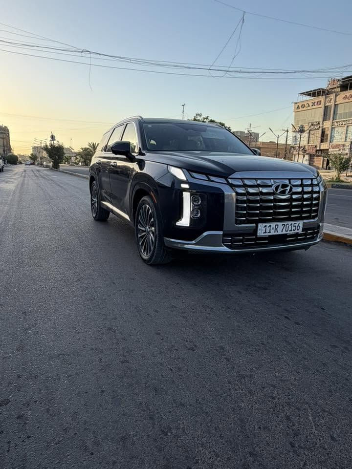 السلام عليكم سيارة هونداي بليسايد 2024 (كلكرافي )
كلكرافي 2024  Hyundai Palisade 

اعلى فئة واحد على واحد تحكم بصمة تقديم ورجوع

المسافه المقطوعه: 30 الف ميل

ضرر السياره : بنيد و جاملغ يمين و باب السكن مبدلات نفس الون و بيه جاملغ يسار صبغ بدون دواخل

حالة الايرباك : طاك ايرباك ستيرن و برده

سعر السياره : 245$ كتاب شهداء داخله
 
#المواصفات  

1- كشنات جلد ابيض

2- المحرك   v6    3.8 L4

3- بصمة تشغيل عن بعد

4- اللون السياره ازرق

5-  فتحتين  سقف 

6- سماعات هارمن

7- رادار امامي جانبي عدد 6

8- حساسات امامي خلفي 

9- ست كامرات 360 درجة 

10- كشنات امامي خزن ميموري 

11- جميع الكشنات كهربائي وتدفئة وتبريد

12- كشنات جلد  ابيض

13- كشنات جميعها كهرباء

14-كشنات vip منفصل - 

15- بردات جانبية

16- تبريد مركزي امامي خلفي منفصل التحكم

17-تحكم ستيرن + شفتات

18- تدفئة ستيرن 

19- مري هيتر + تعتيم

20- صندوق كهربائي شفط + اربع وضعيات فتح صندوق

21- خمس وضعيات قيادة 

22- ويل كب 20

23- اوتو هولد +نقطة عمياء+اوتو بريك

24- سايد بريك بصمة + مثبت سرعة+تحديد مسار

25- شحن لاسلكي +شاشة كبيرة

26 - والكثير من المواصفات لم تذكر بعد .

مكان السياره بغداد الزعفرانيه☎️***********رقمي بيه وات ساب تحياتي
