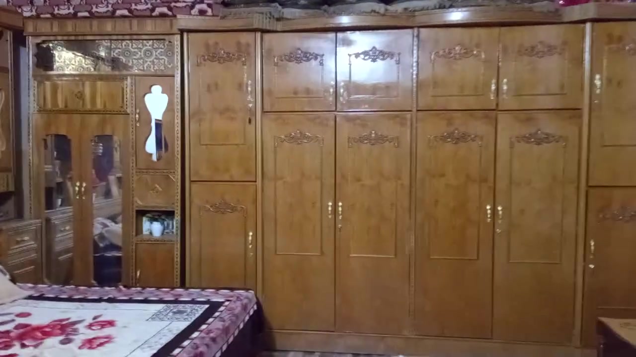 غرفة اخشاب للبيع للاستفسار ***********
