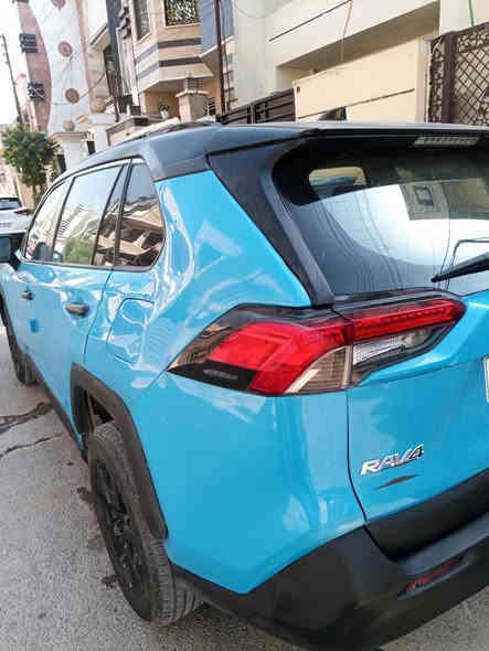 راف فور 21 هاريبرد وارد امريكي محرك 2500 ماشيه 47 الف كيلو متر حادثها بامريكا جاملغ وبنيت مبدلات اصليات وبيه حادث بالعراق صبغ بس مكان الحادث  موضح بالصور بدون دواخل رقمها بغداد باسمي موجوده بغداد مواصفاتها
فول مواصفات وبدون فتحه مغلفها فابلون اسود مو صبغ للجمايه بامكانك رفعها بالحراره السعر 175 اذا امراوس محتاج فرق اخوان رجاء الي مايعجبه الكلام بدون تعليق تحياتي للجميع ت ***********
