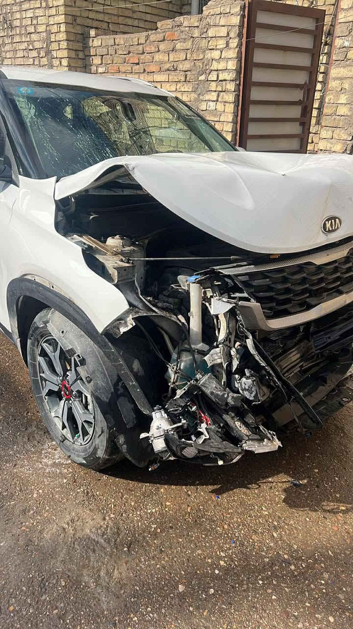 كيا سيليتوز ٢٠٢١ رقم بغداد دولي  هزه جديده تحويل مباشر  بدون لغد ولا شاصي فقط خارجي تشتغل وتمشي بس لراديتر مكسوره السعر ١١٥ وبيهه مجال مكاني بغداد الكاظميه رقمي ***********
