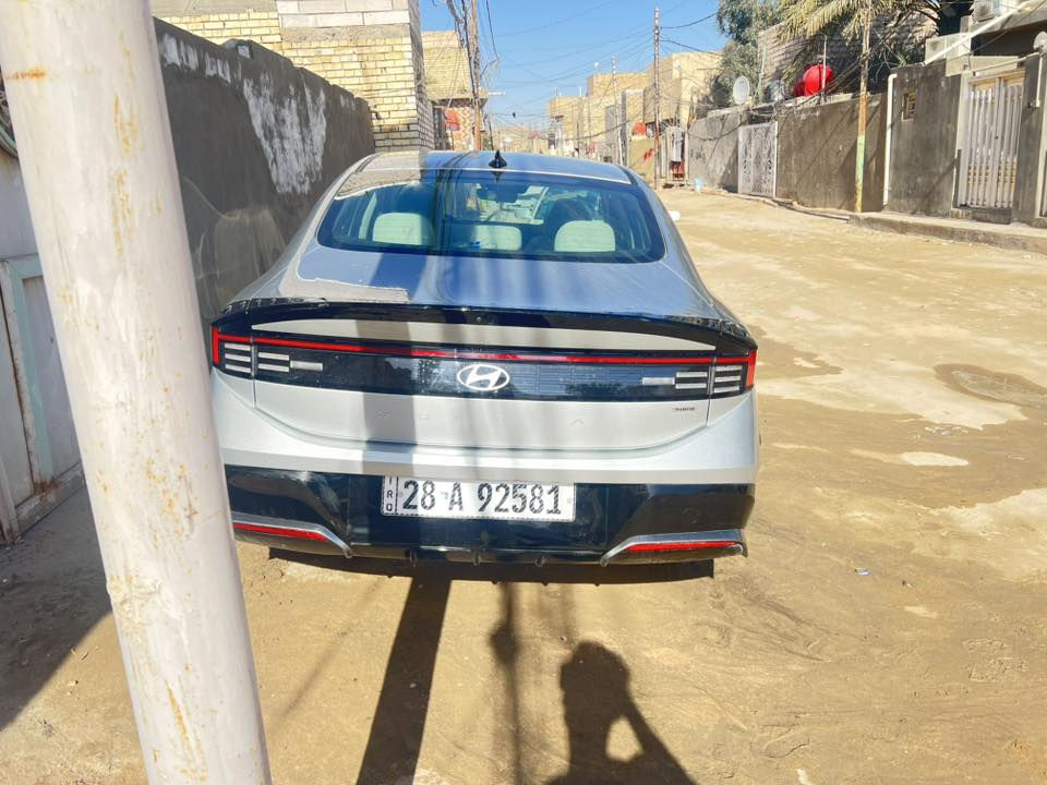 السلام عليكم 
سوناتا 2024 هايبرد
الرقم الدولي ب اسمي
كير تعليك 
شفتات ب السترين 
شاشة كبيره متصل
بصمه أبواب وتشغيل  وصندوك 
الكشنات الاماميه اثنيهن كهرباء
تدفئه كشنات 
شحن لاسلكي
تبريد امامي خلفي
رادار امامي
رادار خلفي
رادار جانبي
كاميرا خلفيه دواره
داخل لونه بيجي
السياره جديده ماشيه فقط 6 بعدها زيرو
حادث تبديل جاملغ وباب فقط البقيه كفاله 
مكاني النجف ***********
السعر 188
