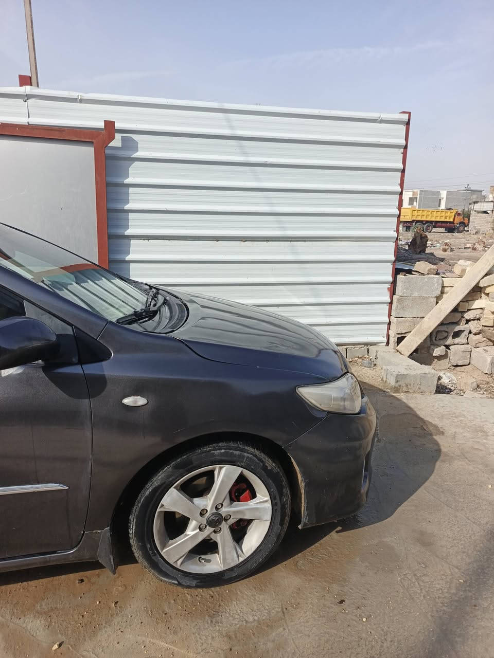 السلام عليكم كورلا 2008 محدثه 13 وارد خليجي حادثها بالعراق بجم يعني 3 قطع صبغ فقط بدون تبديل جاملغات الاماميه والبنيد صبغ باقي مواصفات الخليجي معروفه سياره نضيفه وكاعده محرك وكير مكفوله مكان السياره فلوجه السعر 90 ورقه وبيها مجال السياره بيها سونار الي يحب يشوفه خاص للاستفسار /***********
