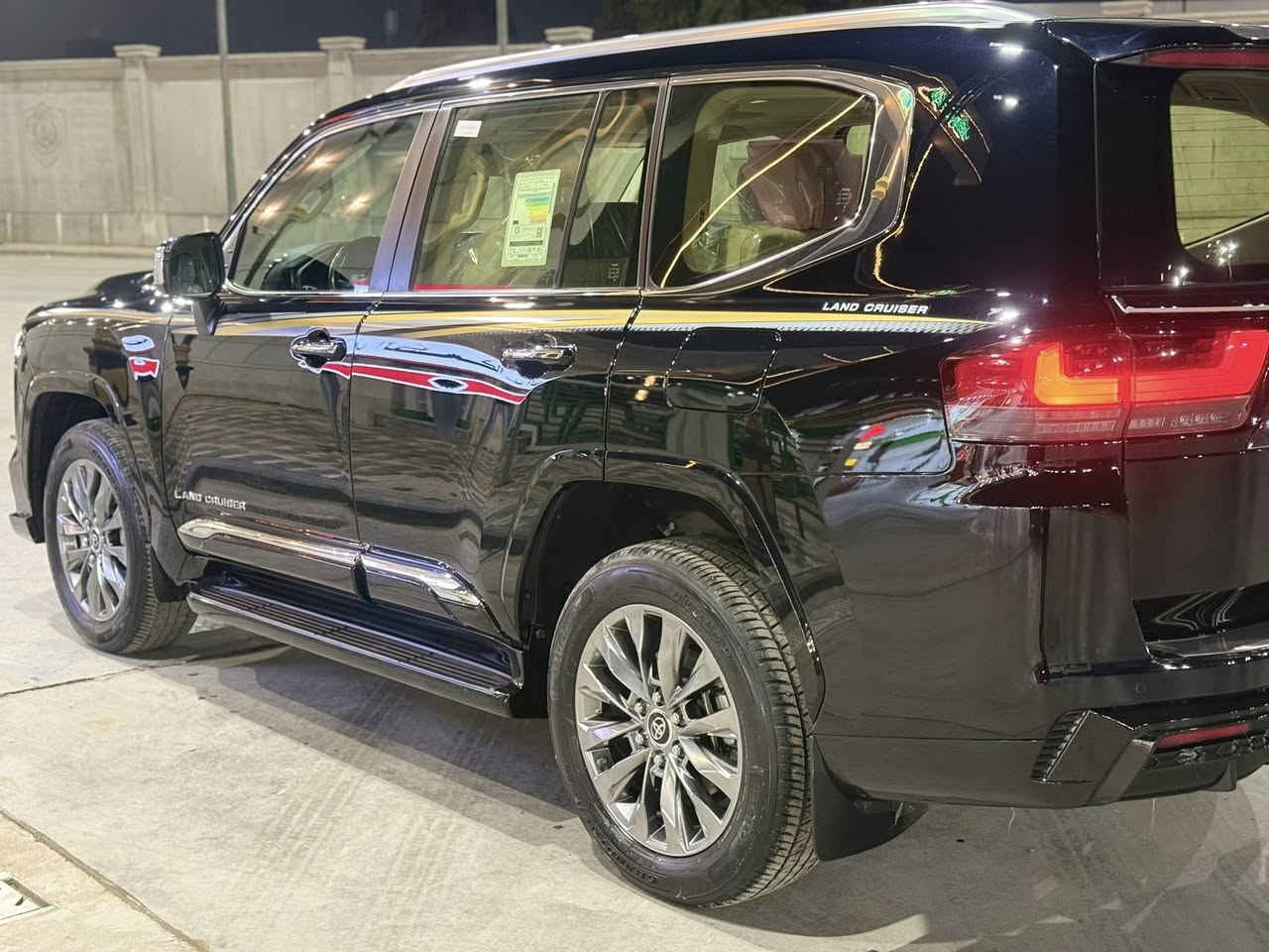 خ
مكلف بنشر رقم صاحب سياره اسفل الاعلان 
للبيع vxلمتدد بريم الاصل اعلى فئه بيهن رادارات امامي خلفي تحديد مسار نضام نقطه عمياء شاشه كبيره خمس كامرات لدات مازدات متحركه  جنطه كهرباء اربع دكم فدراليه مري قلاب سياره ٢٠٢٤ بعدها زيرو كفاله من شخوط صبغ بارد وكل شي 
ورقم بغداد بسمي بعدها زيرو ***********
وسياره مواصفات vxلمتدد اصل بريم وكفاله 

‭٠٧٧٤ ٠٧٤ ٤٤٨٥‬
