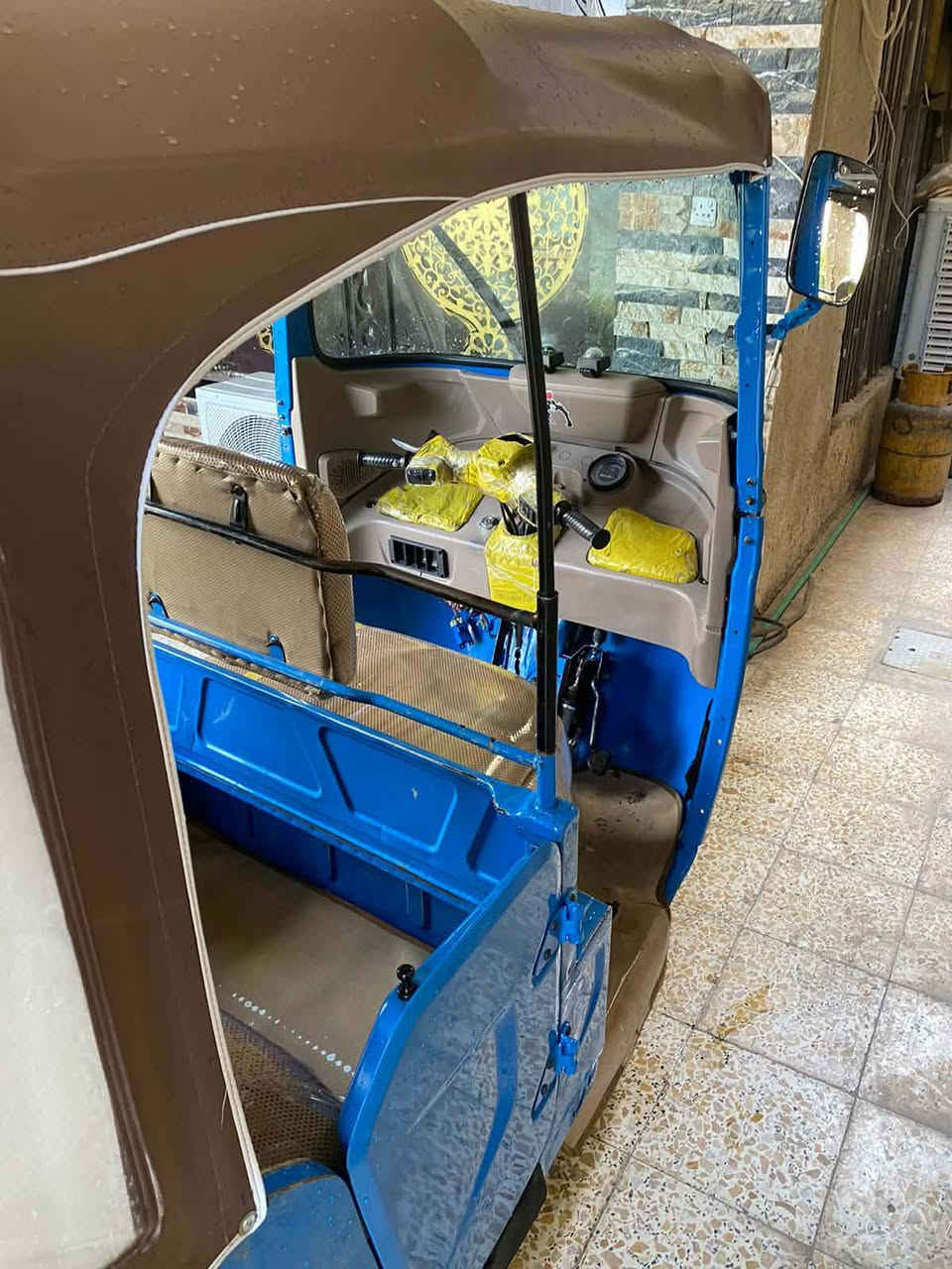 السلام عليكم تكتك للبيع موديل 21 كله مبدل جديد بواري 22 جادر جديد جامه جديده رقم وسنويه باسمي هزه جديده سلف شركه جديد رقم انكليزي ديالى تحويل ثاني يوم اشاير جدد كهربائيات كله شغاله سفريات مسجل دوشمه مكينه خير من الله ناعمه لا تنقيص ولا تبخير تكتك ربع متذب عليها مال جناي وجاهزه السعر 7900 وبيها مجال قليل مكاني بغداد الحسينيه الراشديه رقم الهاتف *********** تخم تاير جبلي جديد
