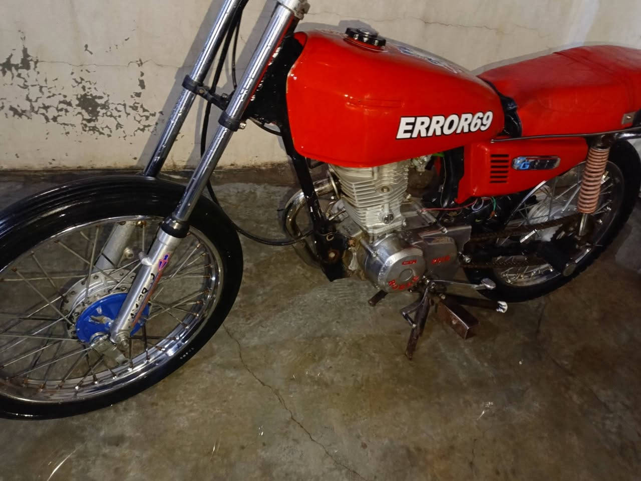 دراجه نامه  للبيع موديل 19شرط نضافه  لاصرف ولابخار محرك اخرس  سعر 250 وبي مجال للشراييي
رقم الهاتف ***********
