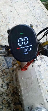 دراجه للبيع كل شي ما بيها بطاريات جديده موديل 24 السعر 275 الرقم 07771...