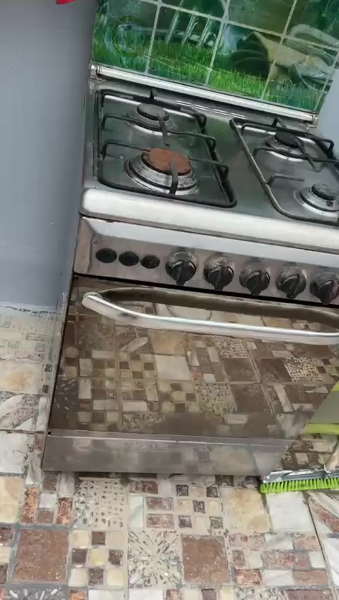 ثلاجة + طباخ للبيع مستعمل وثنينه تشتغل مابيه اي شي
ثلاجة ب100 وبيه مجال 

وطباخ 75 الف


**إذا كنت صاحب هذا الإعلان وتريد حذفه لأي سبب، رجاءا أرسل رسالة إلى الدعم الفني**