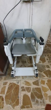 معدات طبية • فراش هوائي • عربانة طبية