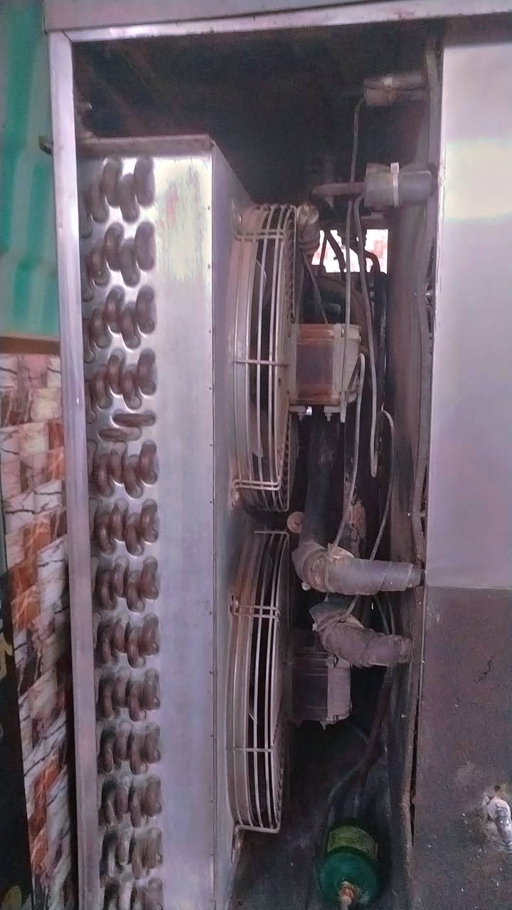 ماكنه ثلج بالوري
انتاجية 500كيلو
للاتصال ***********
