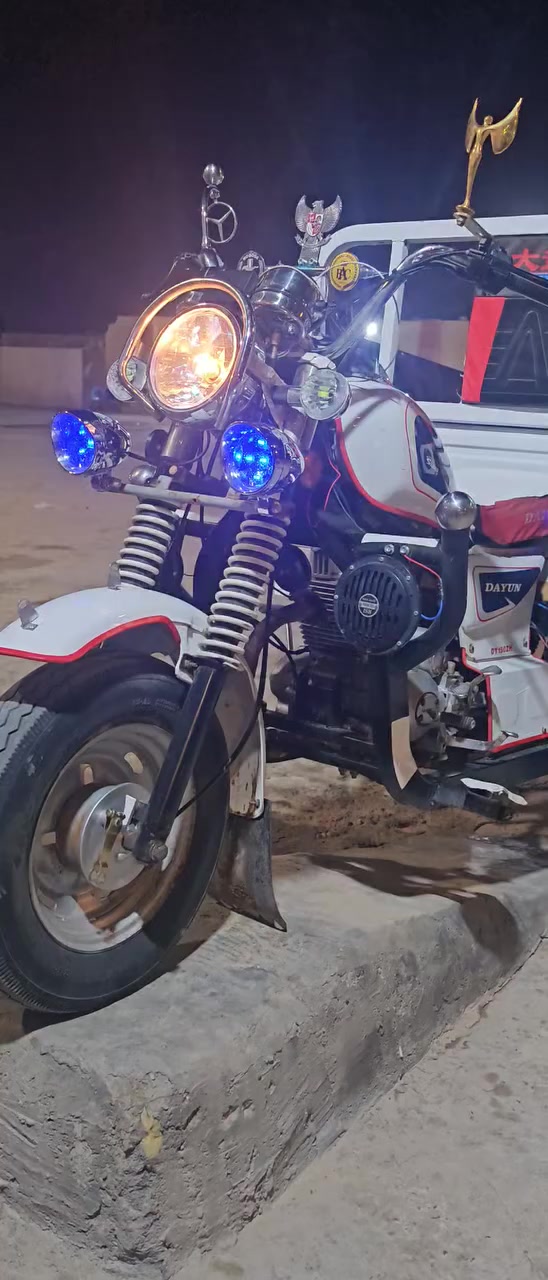 سلام عليكم ستوته موديل 22رقم وسنويه 
ستوته نضيفه بعدهي على لبلاد مانقصه برغي 
مكينه توني شاده ماصارله سبوع مكاني شطره 
*********** المريضه طلع كبل سعره 3وبيه مجال
