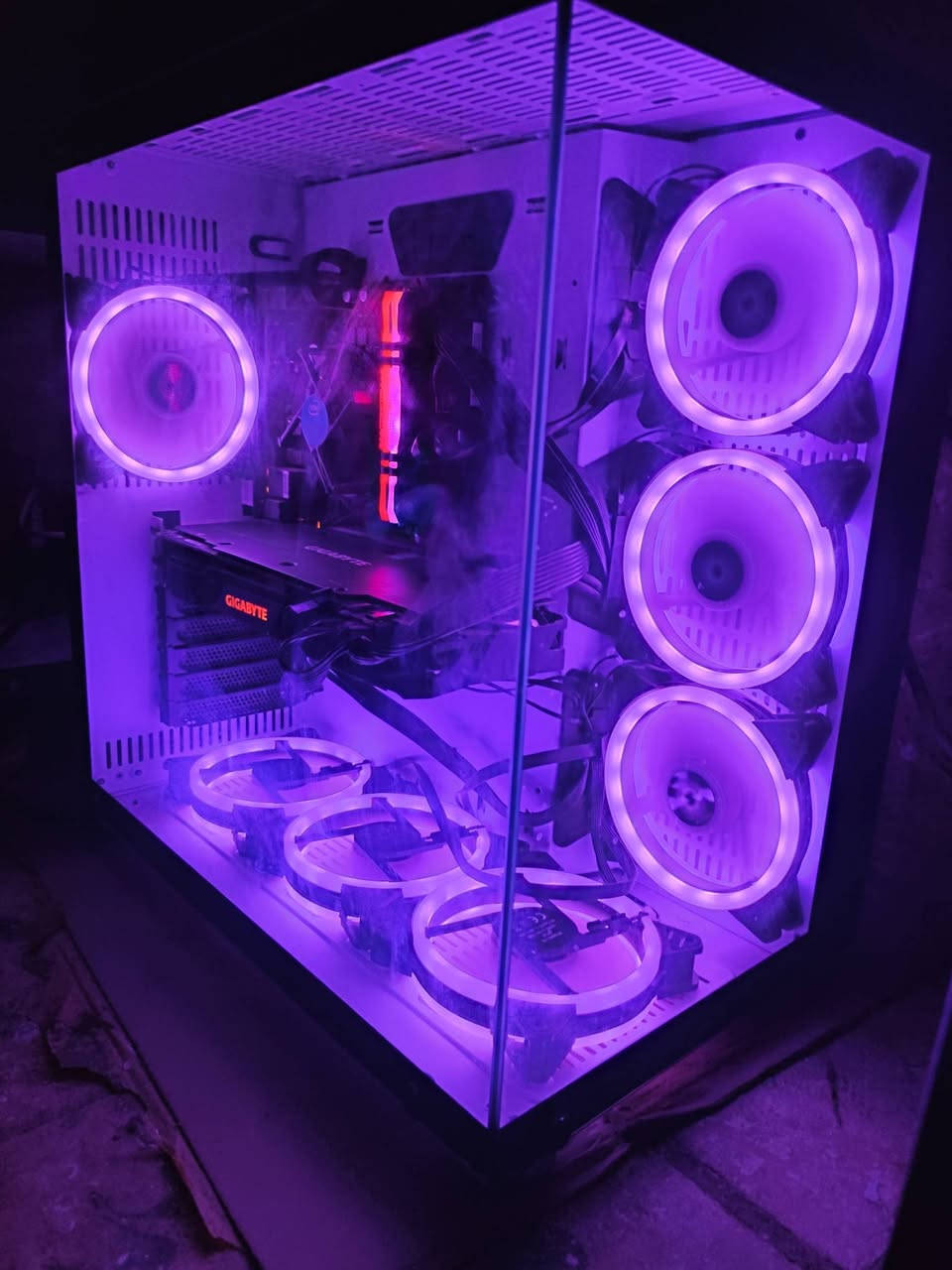 المواصفات
Pc gaming للبيع

المعالج: Intel Core i5-10400 6 Cores / 12 Threads

كرت الشاشة: RTX 2060 SUPER 8GB GDDR6 Gigabyte

اللوحة الأم: Gigabyte B460M D2V

الرام: 16GB DDR4 Dual Channel

التخزين: SSD 512 GB

HDD 2TB
الملحقات : Ups 1500  _ ماوس _ كيبورد _ شاشة منحنيه من سامسونج حجم 27 انج
ملاحظة: جميع القطع موجوده كراتينهن
العنوان : بغداد _مدينة الصدر
للتواصل: ***********
