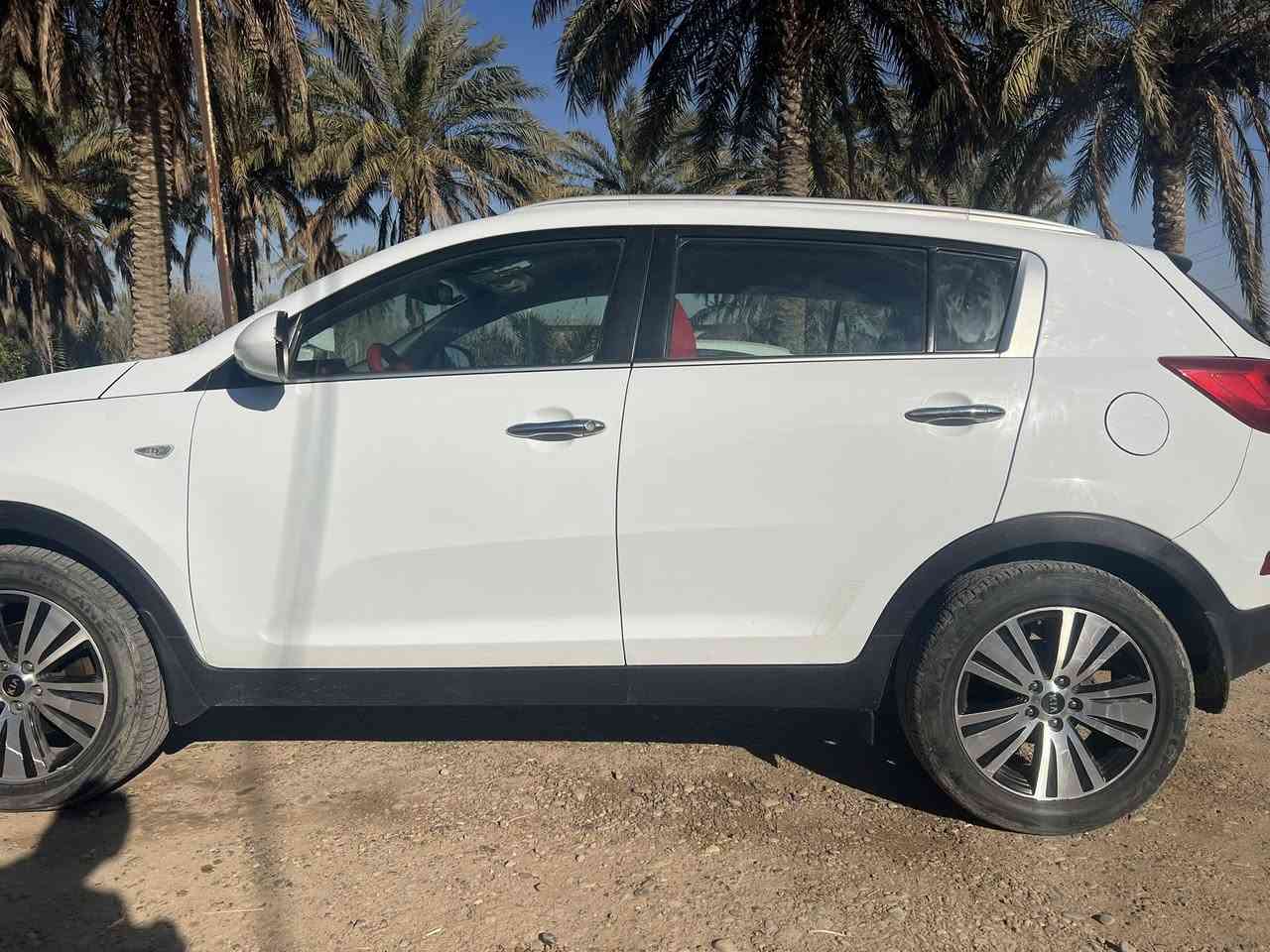 سبورتج خليجي 2015 ماشية 159 وكلشي موضح بالصور والسونار السعر148
وبيها مجال شي بسيط 
مكاني بغداد
الاتصال. او واتساب 
***********
