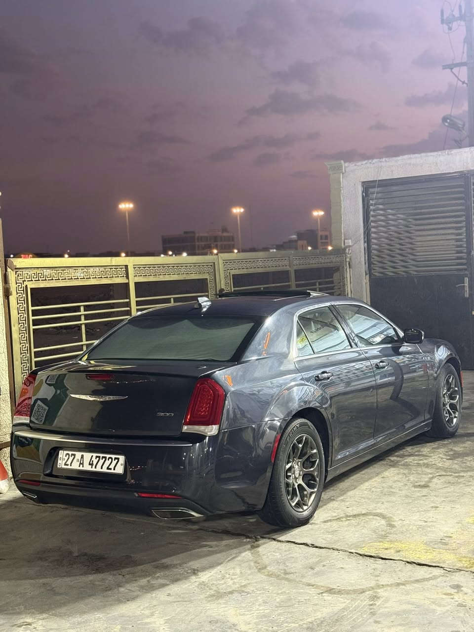 اوبامه 2015 300S وارد امريكي
بيها 3 قطع تبديل بنيد وجاملغات ثنيهن الاماميات 
سياره حلوه وجاهزه ع اخير حبه 
فول مواصفات 
بانوراما
بصمه 
تشغيل عن بعد 
كامرا دواره 
تدفئه كشنات 
بعد بيها مواصفات اهواي 
تخم تاير جديد باتري جديد 
السياره تاخذها ما تذب عليها ربع دينار 
السياره رقمها ذي قار باسمي سنويه هستوني مجددها تحويل ثاني يوم 
سعر السياره 190 وبيها مجال اتصل وبخدمتك مكان السياره بصره
(***********) ابو حسن
