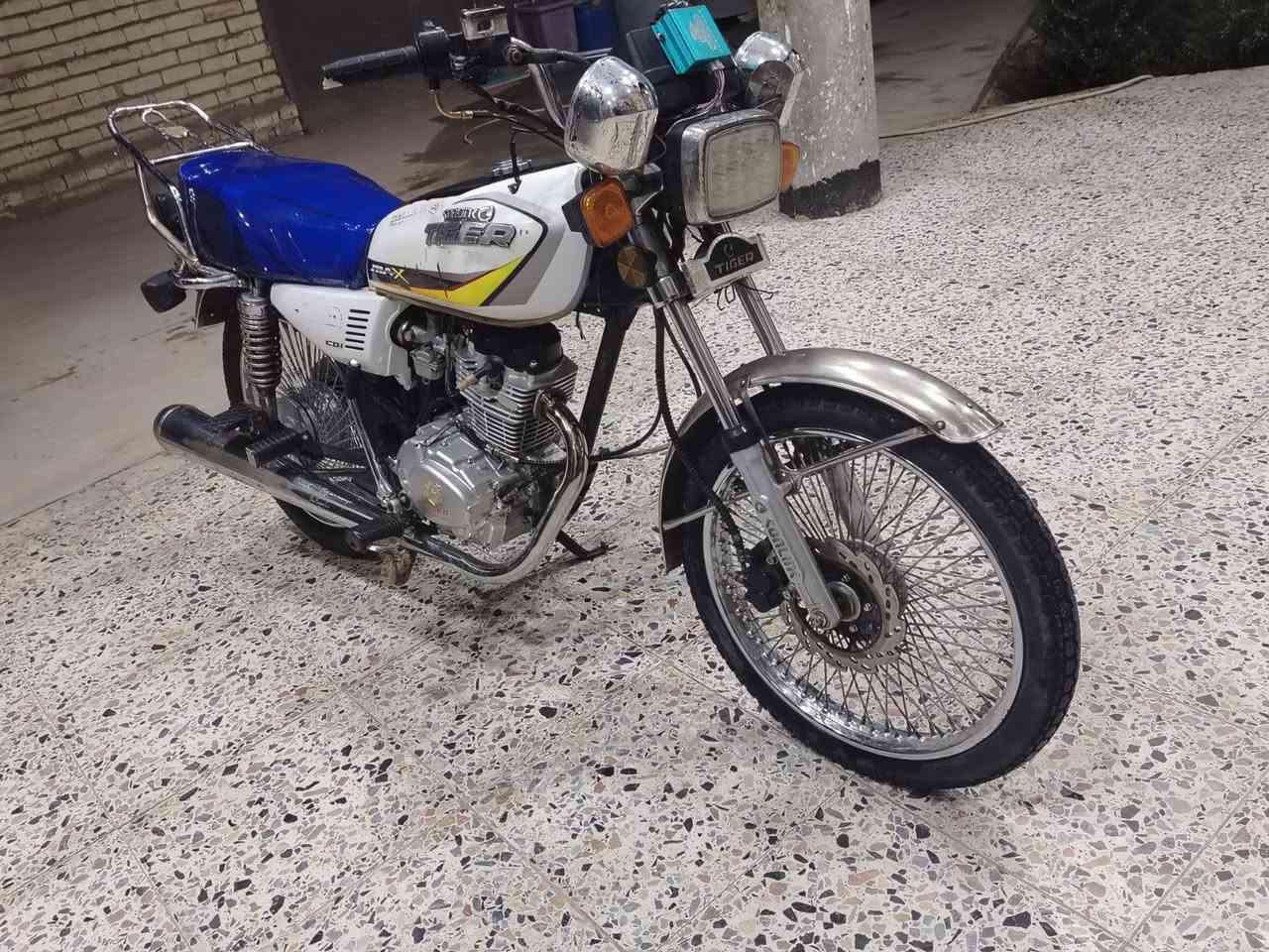 السلام عليكم دراجه تايكر للبيع موديل 22 اوراق اصولي  مكان بابل محاويل  وهذا رقم التليفون/***********
