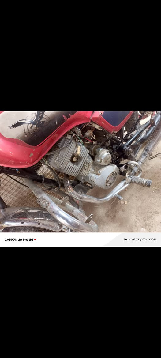 دراجه جونده ما مفتوحه اوراق اصولي مكينه ناعمه السعر250 وبيها مجال وموديلها 2013
***********
