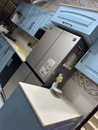 اغراض نضيفه جدا العنوان البلديات ٠٧٧١٨٤٦٤٧٢٧