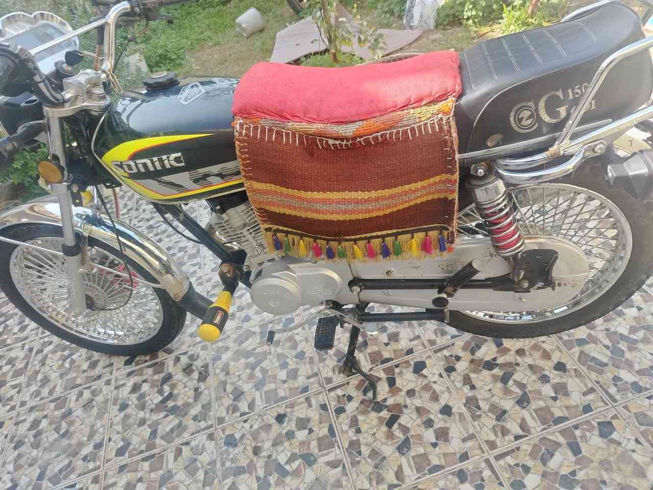 السلام عليكم تايكر 24 دراجه كفاله عامة شرط برغي ممفتوح بيه شرط من الشخط اكفله قبق تفيلس ما مفتوح كهربائيات كامله تخم تاير جديد سعر 650 وبيه مجال حك الجيه مكاني بلدروز حي العصري للاتصال *********** مو شراي اروحلك فدوه لا دوخني
