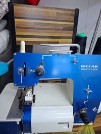 مكينه اوفر • قليلة الاستخدام • للخياطة