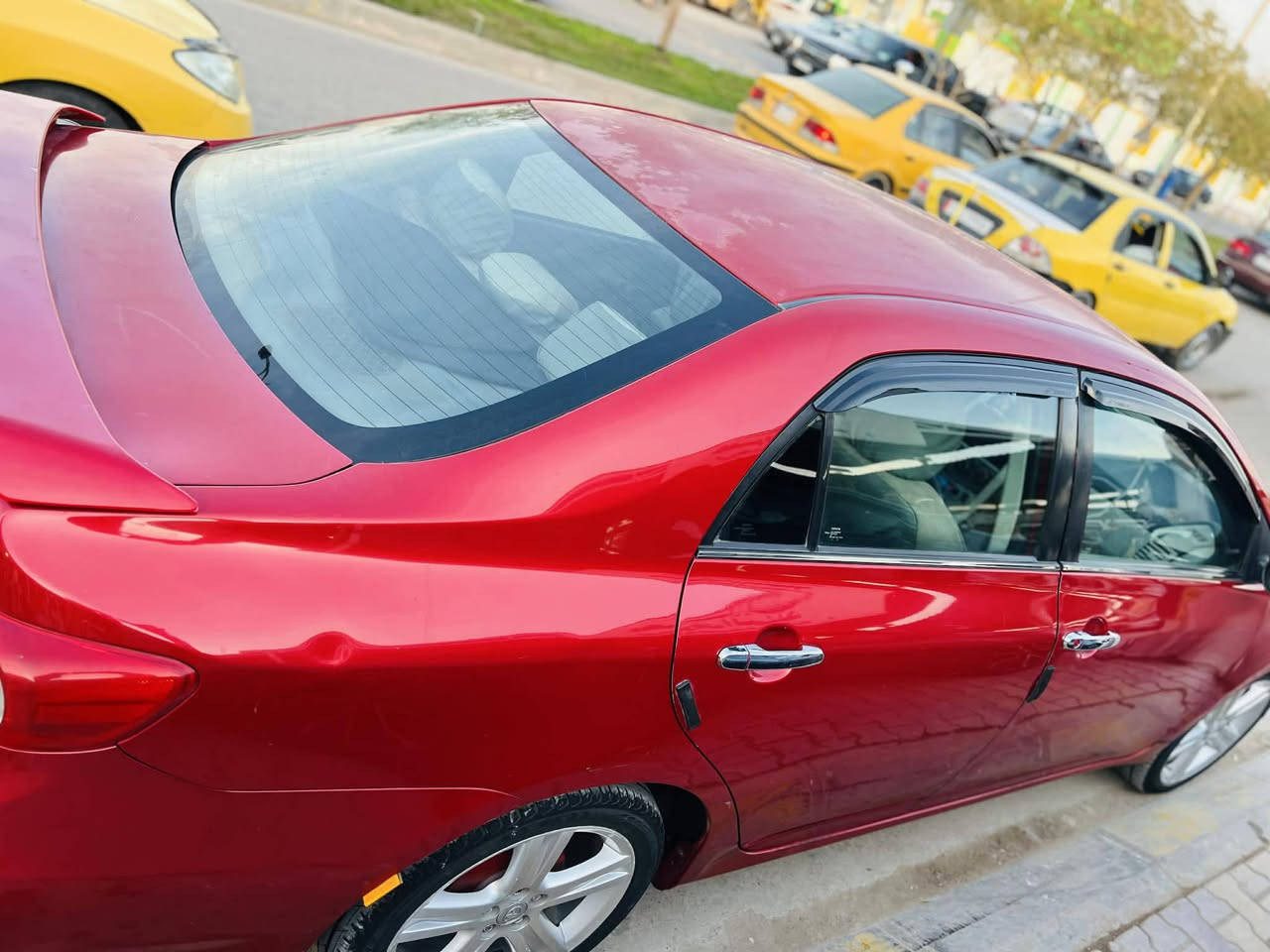 سلام عليكم
كورلا موديل 2011 رقم بغداد سنويه 2028 محرك كير شرط حدادي جديد ضرهه قطعه واحد بدون دواخل جامرلق المامي 
سنور موجد سياره احله من صور  السعر 118وبيهه مجال
***********
