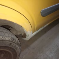 عندي سياره طيبه ٢٠١٦ تبريد تدفئه كله شغال تايرات جدد مكينه ناعمه سياره...