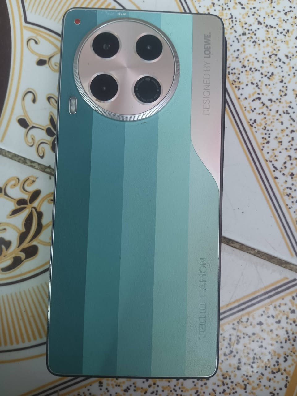 كومون 30  البيع نضيف  ما مفتوح  ذاكره  256 سعر  200 وبي مجال  شراي يجي خاص


**إذا كنت صاحب هذا الإعلان وتريد حذفه لأي سبب، رجاءا أرسل رسالة إلى الدعم الفني**