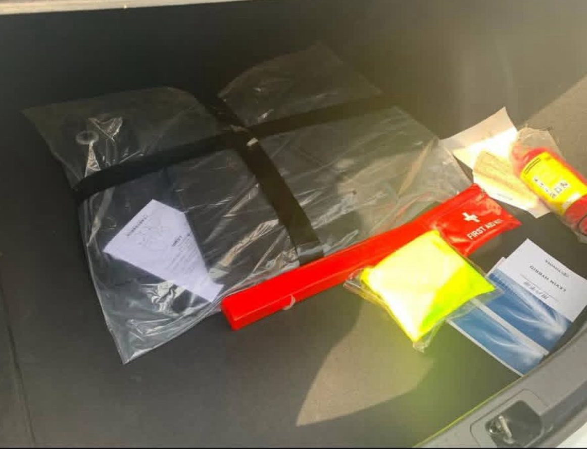 سلام عليكم كورلا هايبردموديل ٢٠٢٥ ماشيه ١٠ على وضع الشركه رقم بغداد تحويل ثاني يوم سياره كفاله عامه من شخط حته دعاميات مكفوله بيه عازل حراري  فول موصافات 
سعره 145 مكاني بغداد شارع فلسطين
***********
