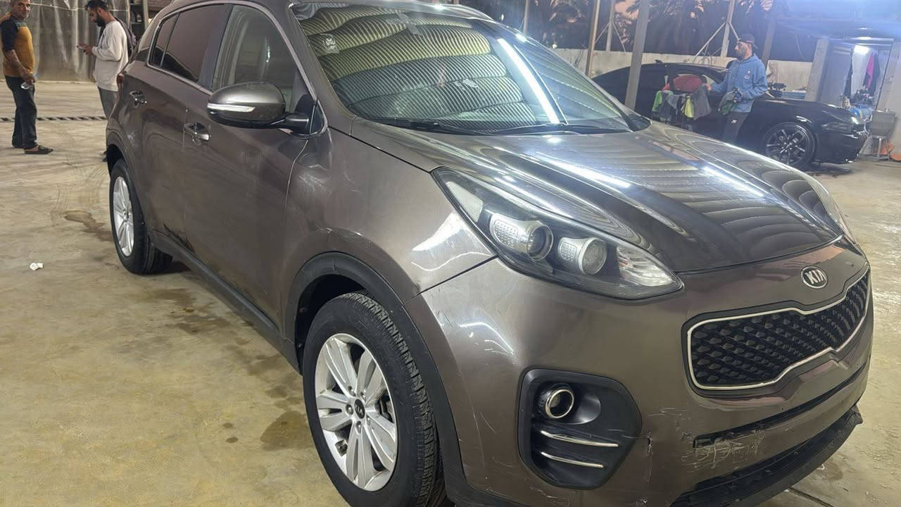 كيا اسبورتج مديل 2018 خليجي من الشركه استلام رقم واسط انكليزي تحويل مباشر بعد السونار بدون ضربه وحادث السياره بسم ابنيه  فقط بيع السعر 158كما واضحه بصوره اتصل برقم ***********او***********
