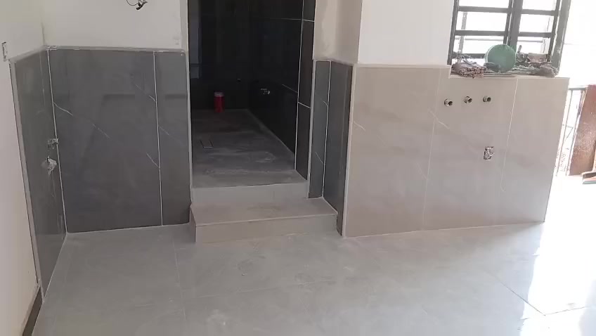 خلفه سيراميك متفرغ
شغل نضيف وعل ضمان 
العمل عل متر 
الاستفسار ***********واتساب
